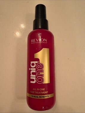 Revlon Uniq One Hair Treatment — Red with Gold Accent